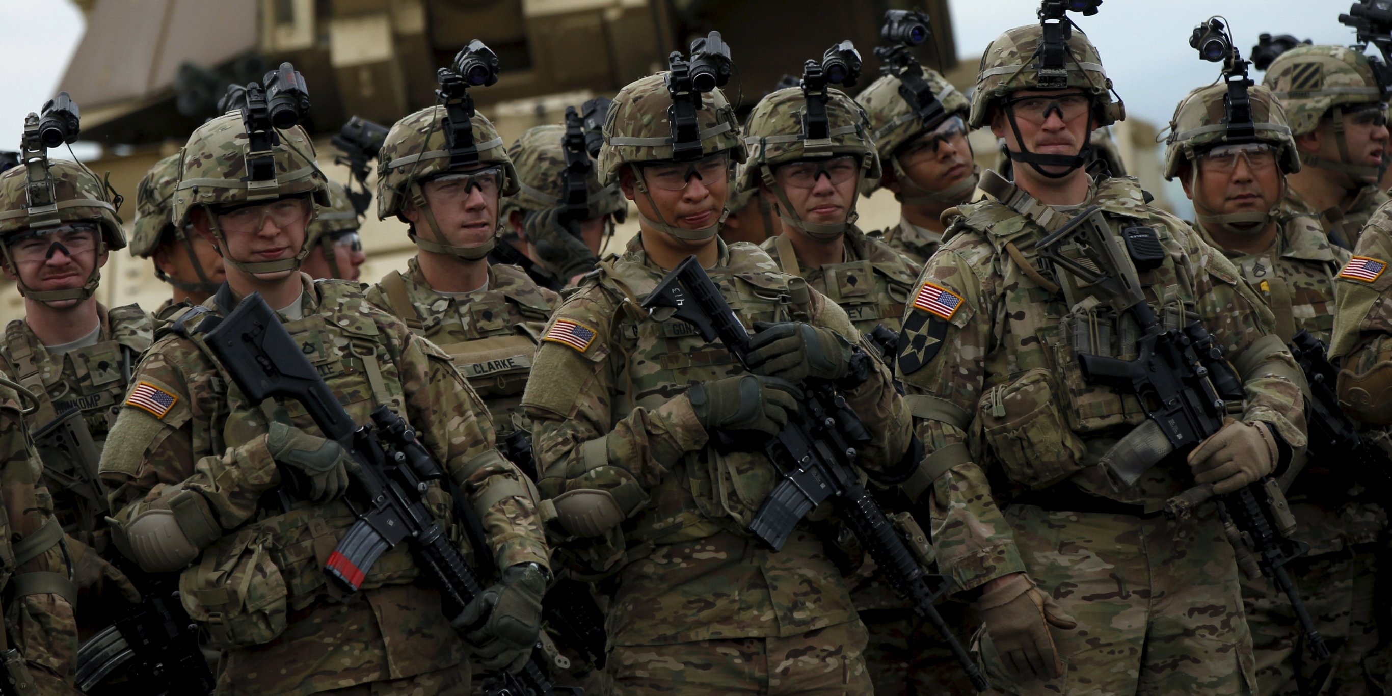 White House considering deploying 120,000 troops to Middle East