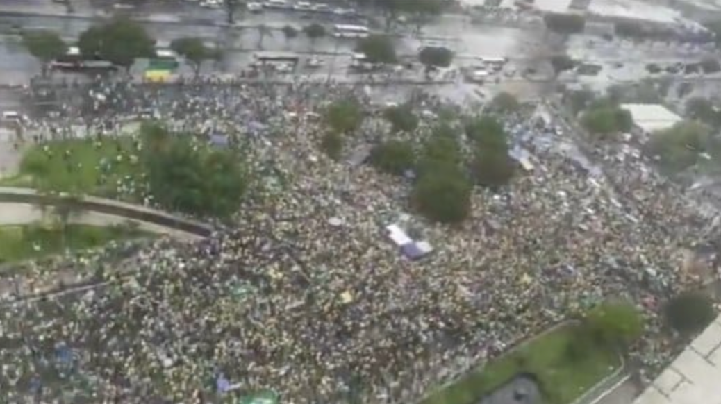BRAZILIAN ELECTION: The People, the Police and the Military Support Bolsonaro’s Efforts to Address Socialist Attempt to Steal Election